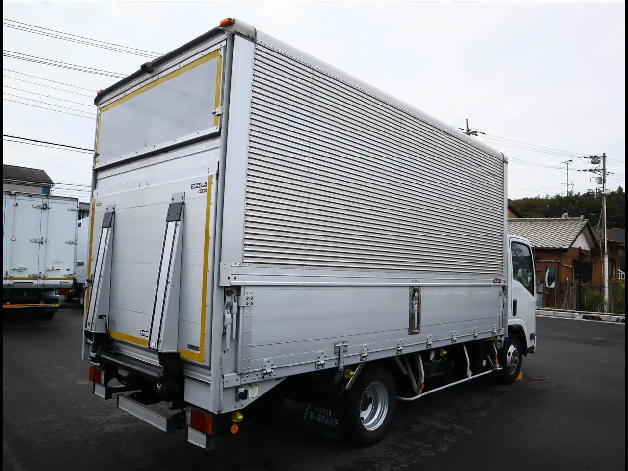 いすゞ エルフ 小型 ウイング パワーゲート BDG-NPR85ANの中古トラック画像3