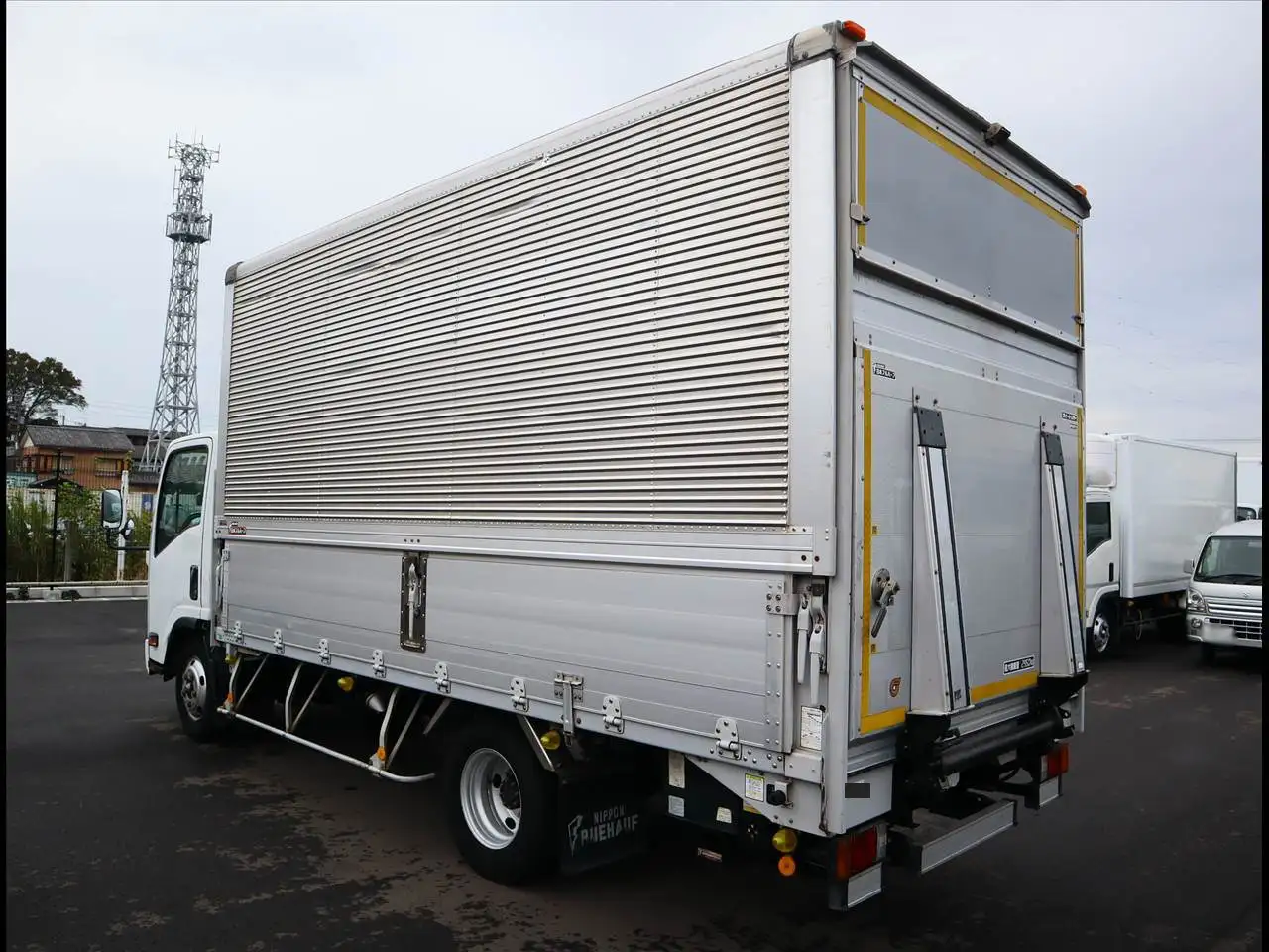 いすゞ エルフ 小型 ウイング パワーゲート BDG-NPR85ANの中古トラック画像4