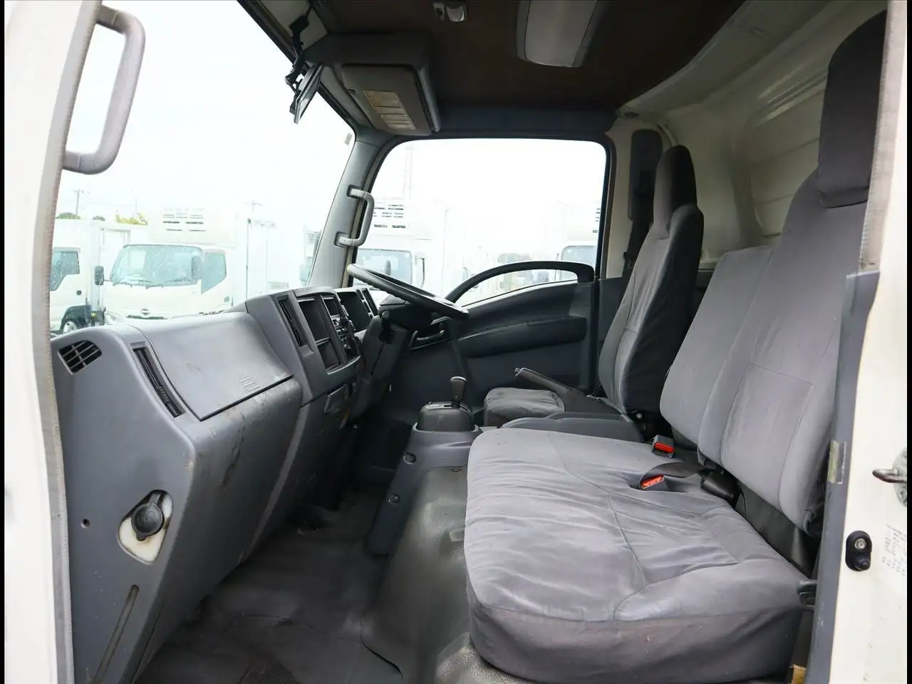 いすゞ エルフ 小型 ウイング パワーゲート BDG-NPR85ANの中古トラック画像12