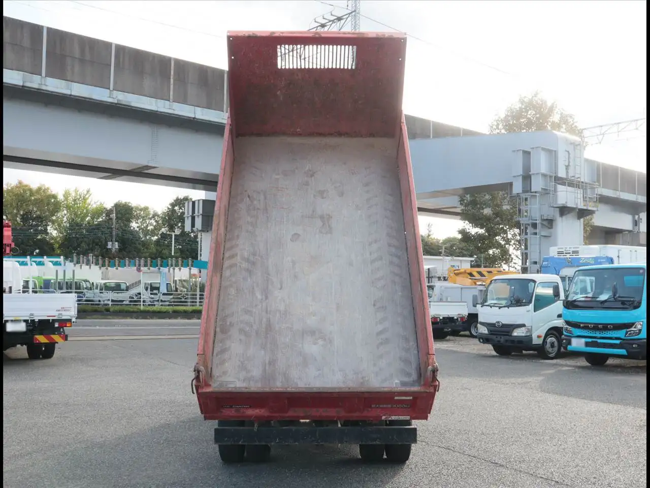 三菱 キャンター 小型 ダンプ 強化 2RG-FBA60の中古トラック画像6