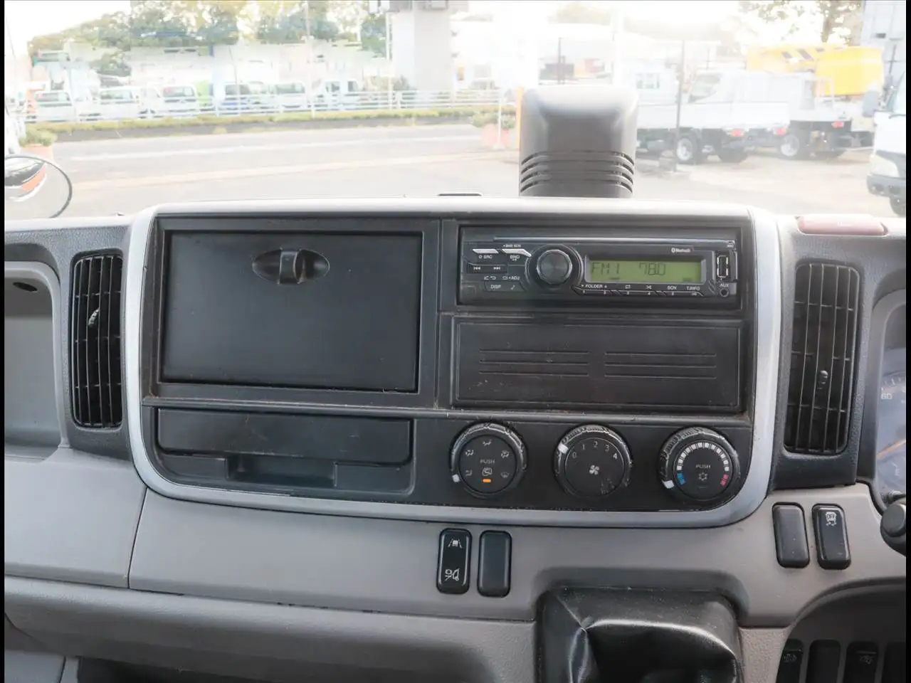 三菱 キャンター 小型 ダンプ 強化 2RG-FBA60の中古トラック画像12