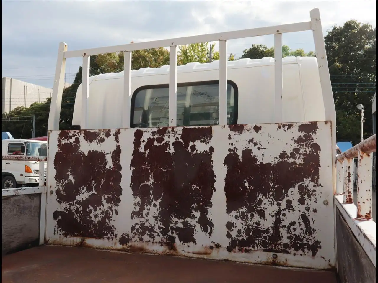 マツダ タイタン 小型 平ボディ パワーゲート 床鉄板の中古トラック画像6