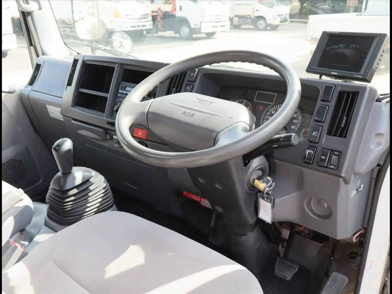 マツダ タイタン 小型 平ボディ パワーゲート 床鉄板の中古トラック画像13