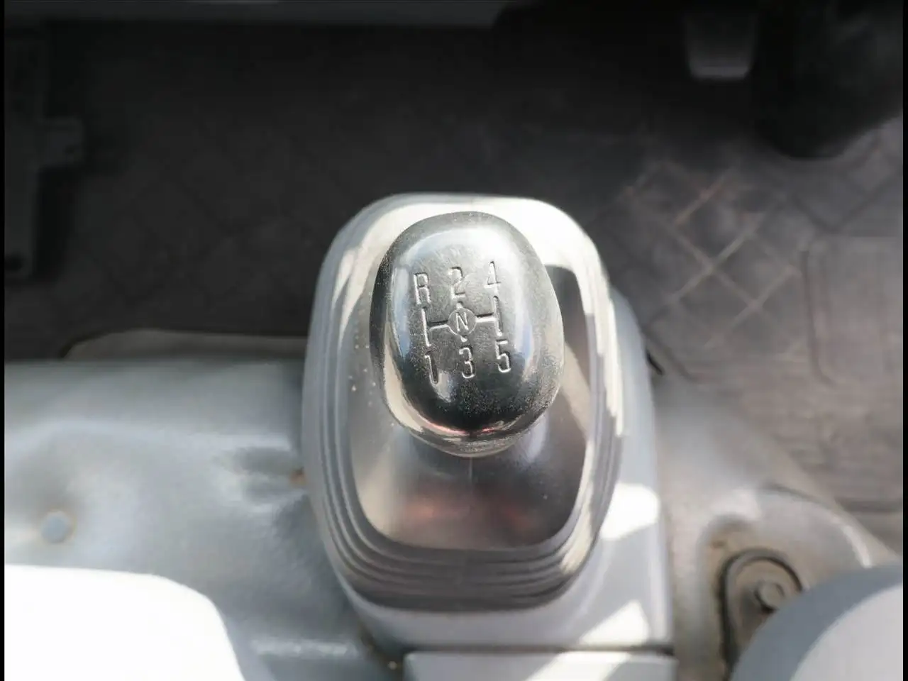 マツダ タイタン 小型 平ボディ パワーゲート 床鉄板の中古トラック画像15