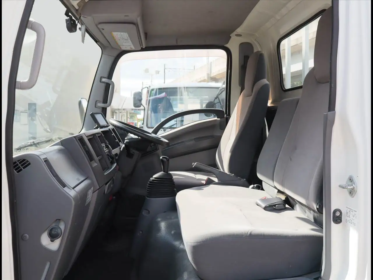 マツダ タイタン 小型 平ボディ パワーゲート 床鉄板の中古トラック画像12