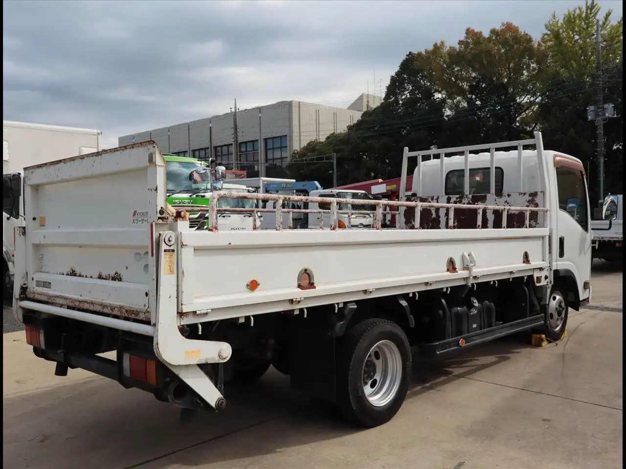 マツダ タイタン 小型 平ボディ パワーゲート 床鉄板の中古トラック画像3