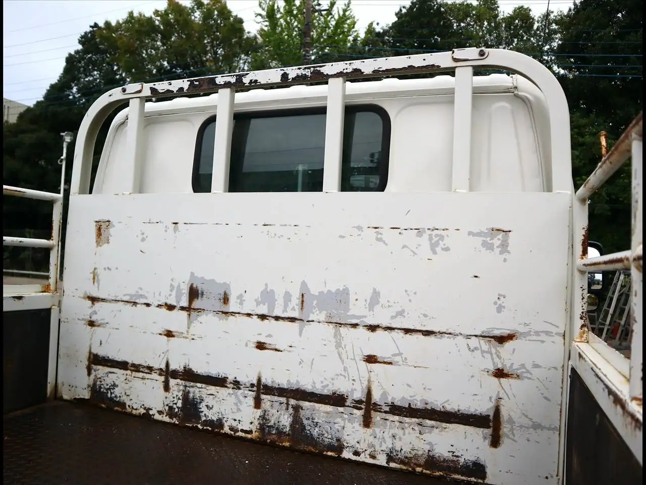 日野 デュトロ 小型 平ボディ パワーゲート 床鉄板の中古トラック画像6