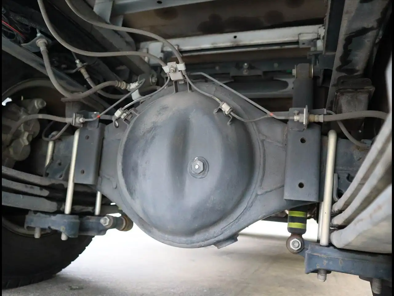 日野 デュトロ 小型 平ボディ パワーゲート 床鉄板の中古トラック画像16