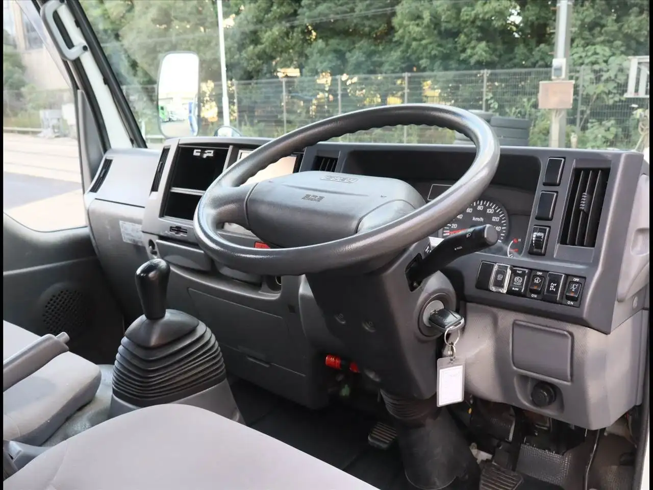 いすゞ エルフ 小型 車両重機運搬 3段クレーン ラジコンの中古トラック画像12