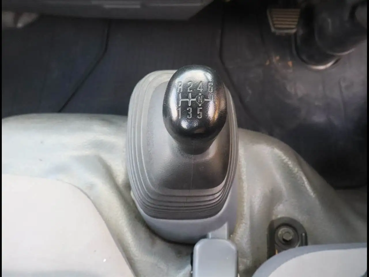 いすゞ エルフ 小型 車両重機運搬 3段クレーン ラジコンの中古トラック画像14