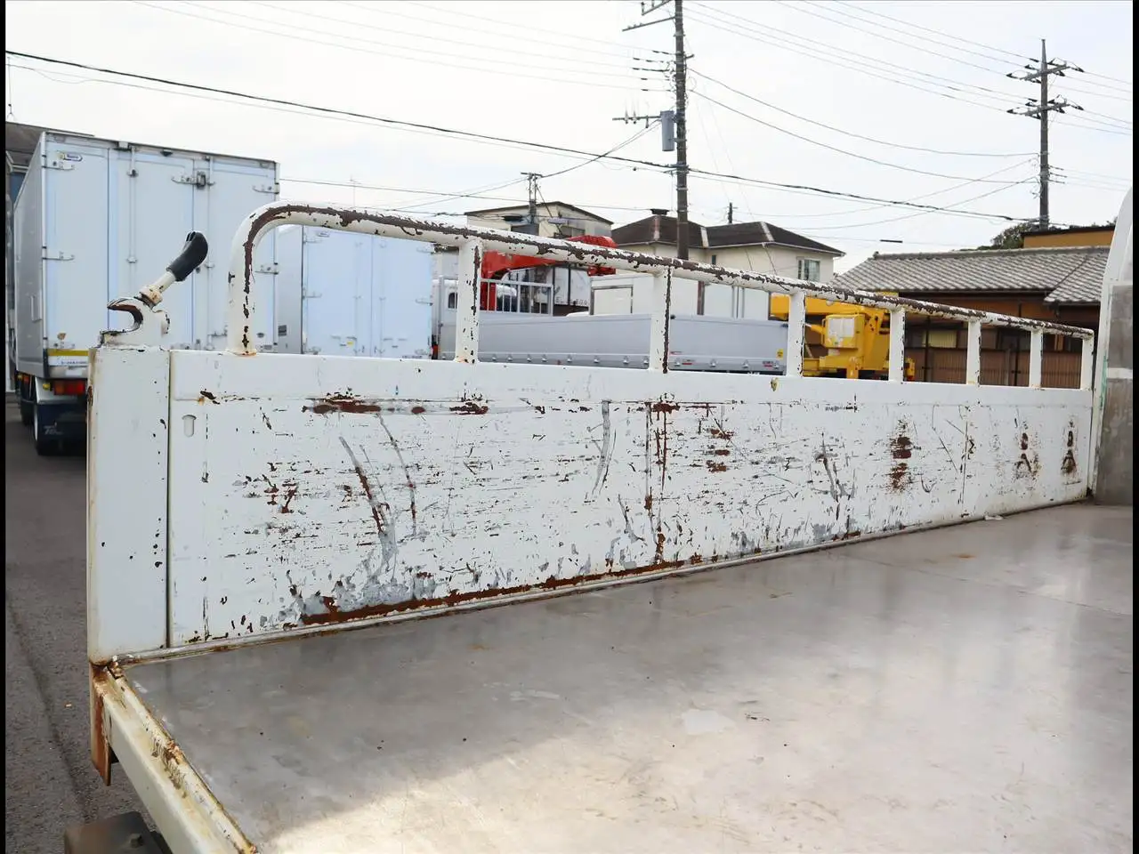 いすゞ エルフ 小型 平ボディ パワーゲート 2RG-NKR88Aの中古トラック画像8