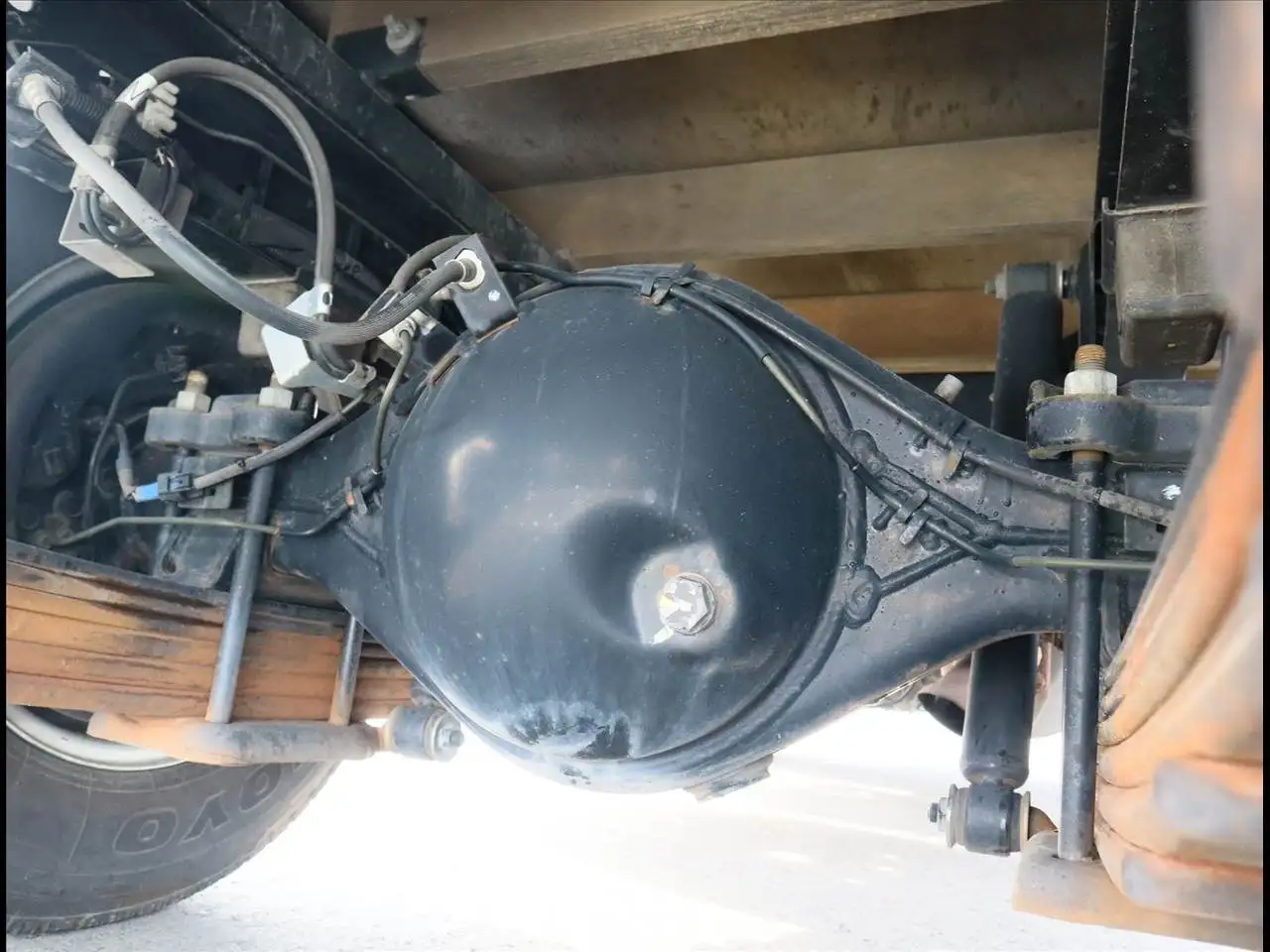 いすゞ エルフ 小型 平ボディ パワーゲート 2RG-NKR88Aの中古トラック画像16