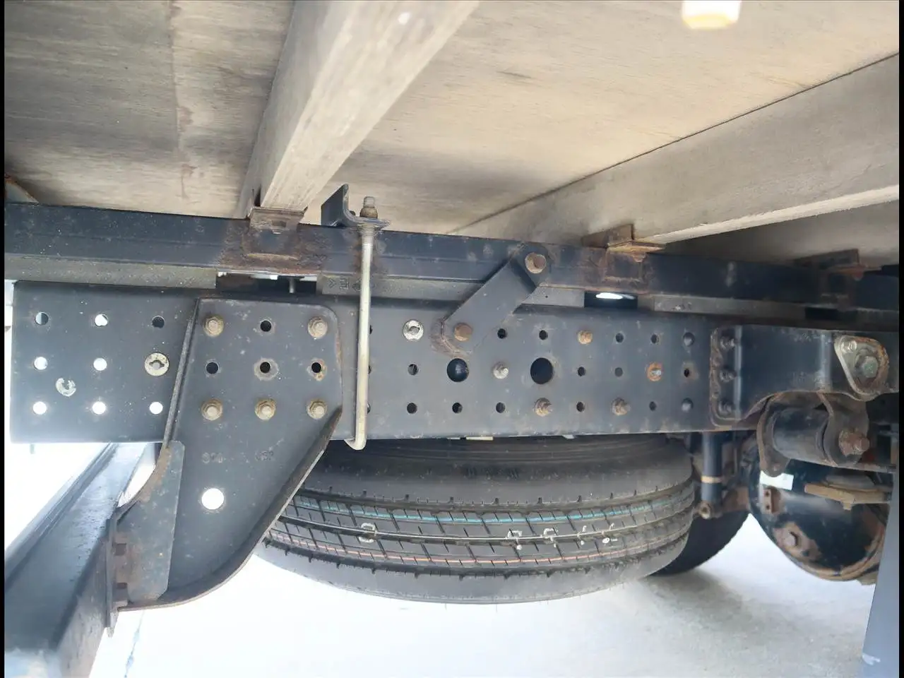 日産 アトラス 小型 平ボディ 2RG-FGA2W R2の中古トラック画像像17