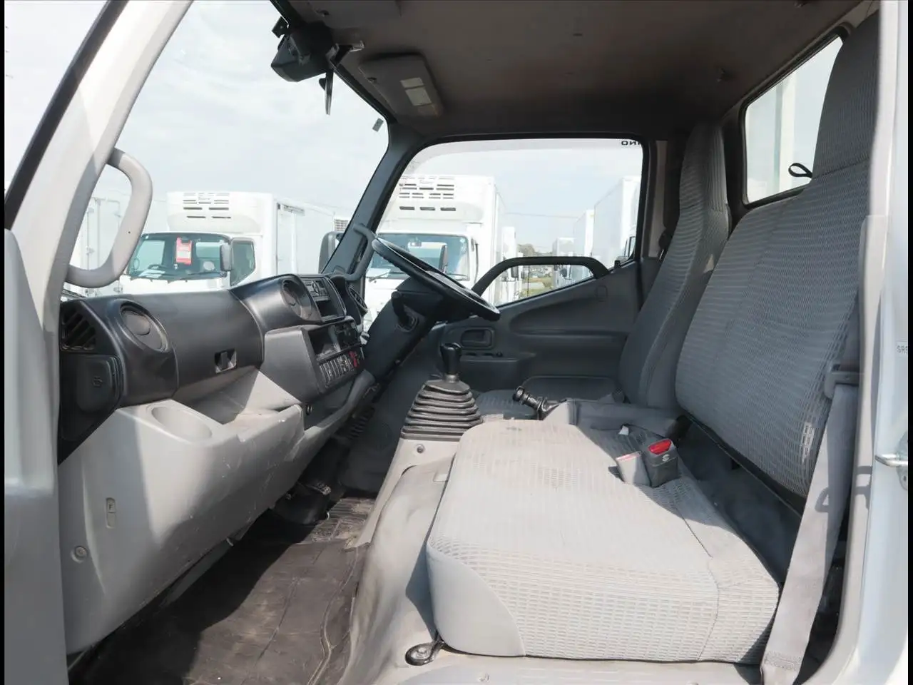 日野 デュトロ 小型 平ボディ TKG-XZU605M H31/R1の中古トラック画像12