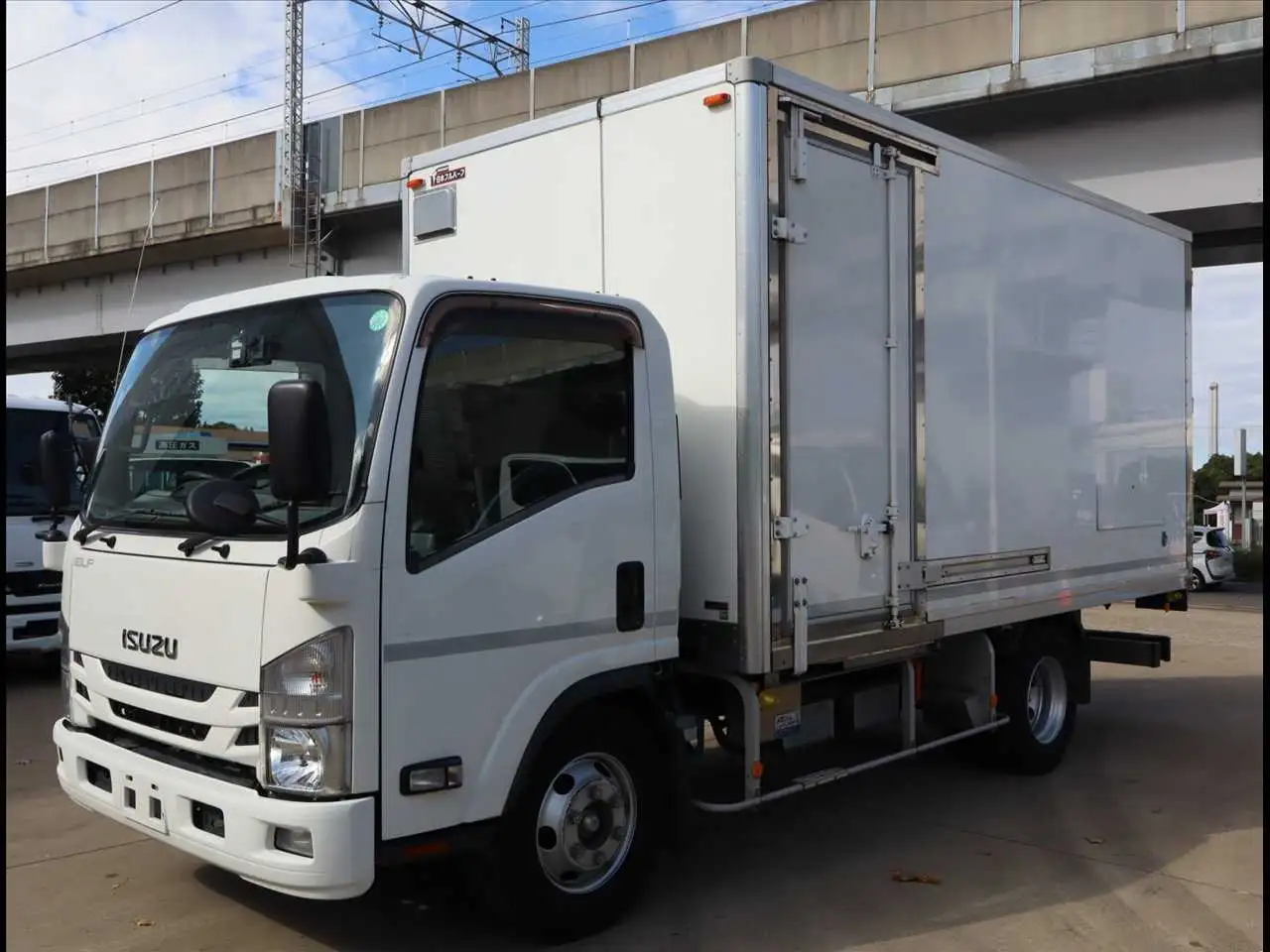 いすゞ エルフ 小型 冷凍冷蔵 保冷 サイドドア の中古トラック【車両No.199934】