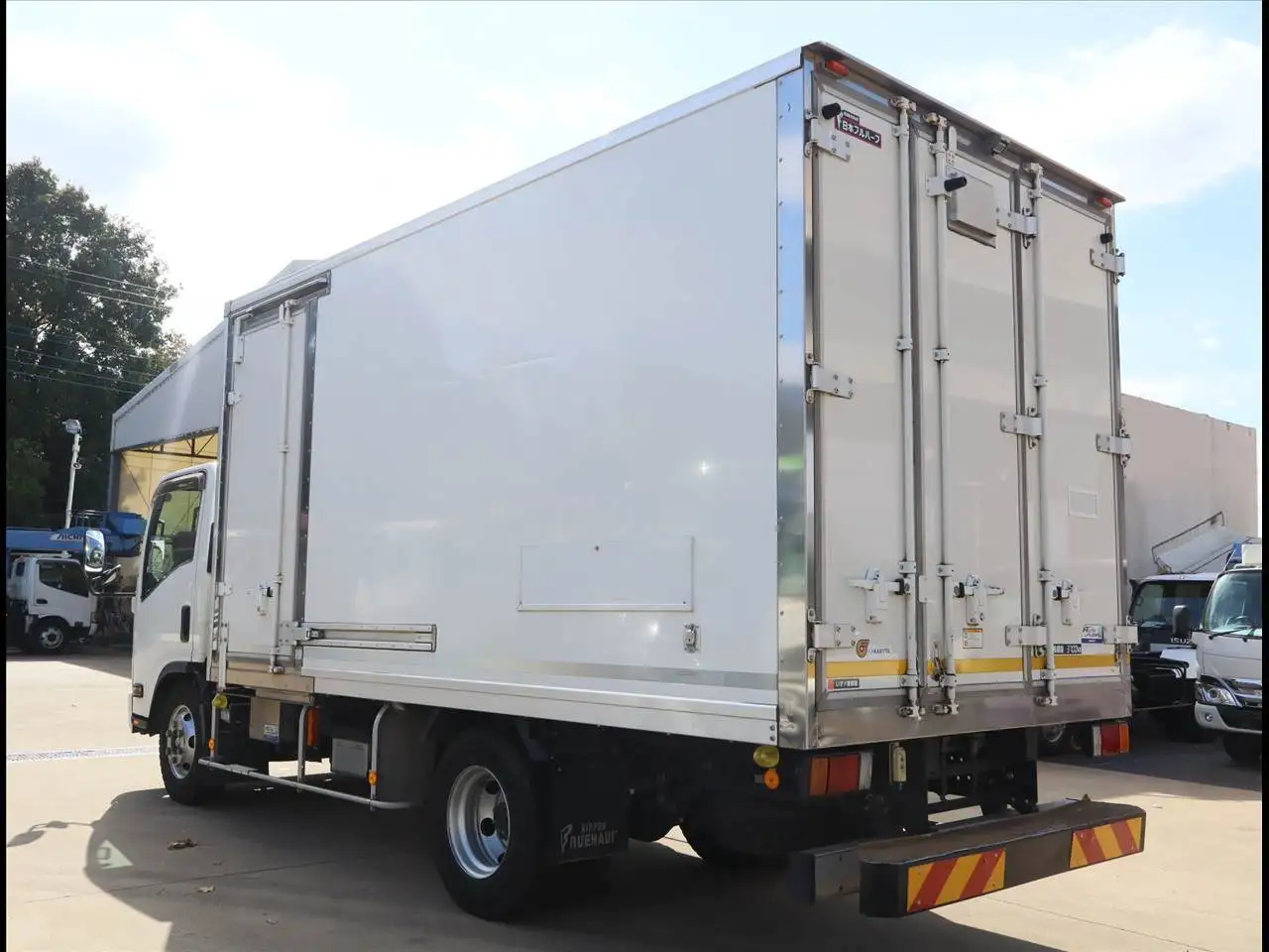 いすゞ エルフ 小型 冷凍冷蔵 保冷 サイドドアの中古トラック画像4