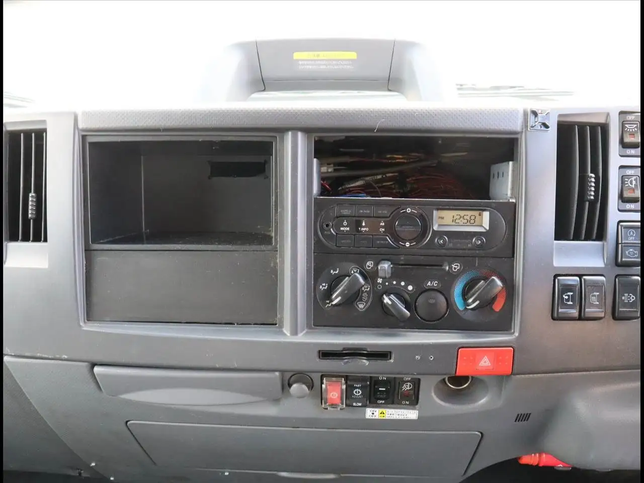 いすゞ エルフ 小型 冷凍冷蔵 保冷 サイドドアの中古トラック画像14