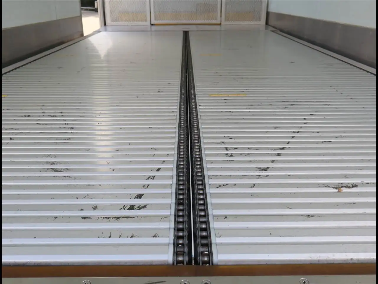 いすゞ エルフ 小型 冷凍冷蔵 保冷 サイドドアの中古トラック画像8