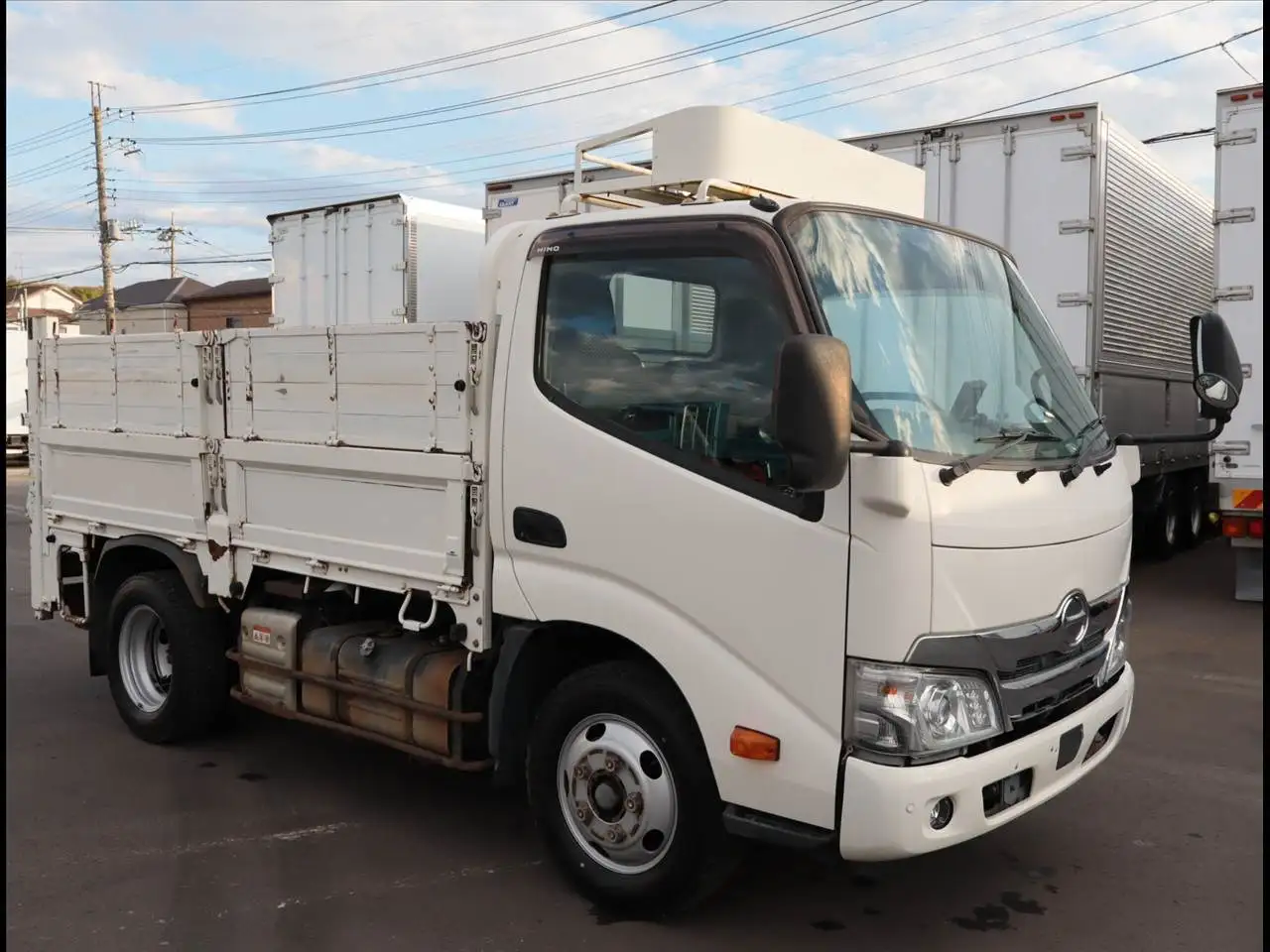 日野 デュトロ 小型 平ボディ パワーゲート 床鉄板の中古トラック画像2