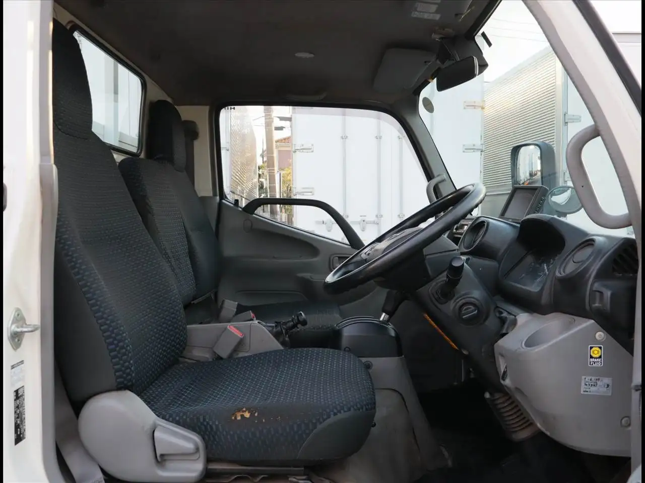 日野 デュトロ 小型 平ボディ パワーゲート 床鉄板の中古トラック画像11