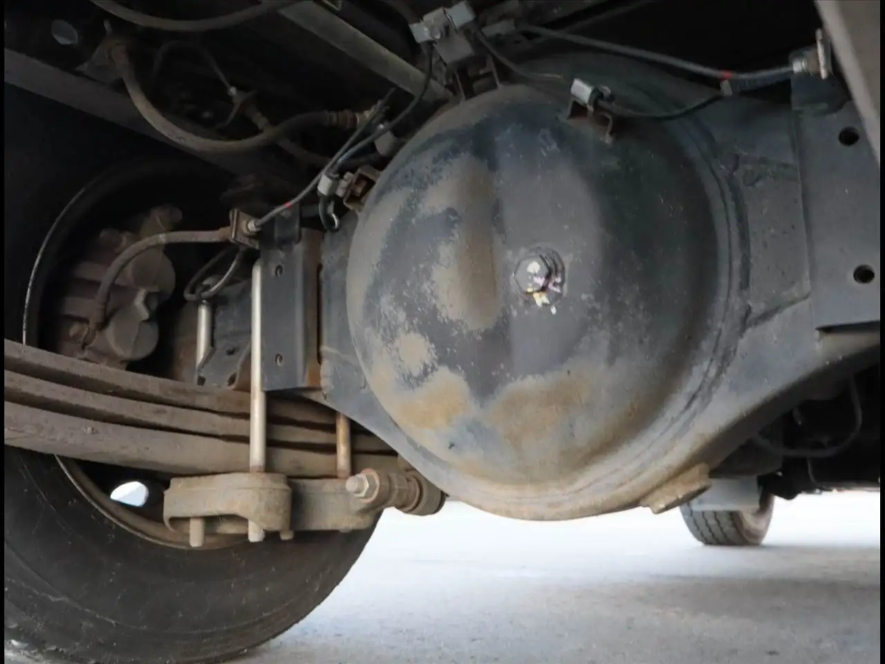 日野 デュトロ 小型 平ボディ パワーゲート 床鉄板の中古トラック画像16