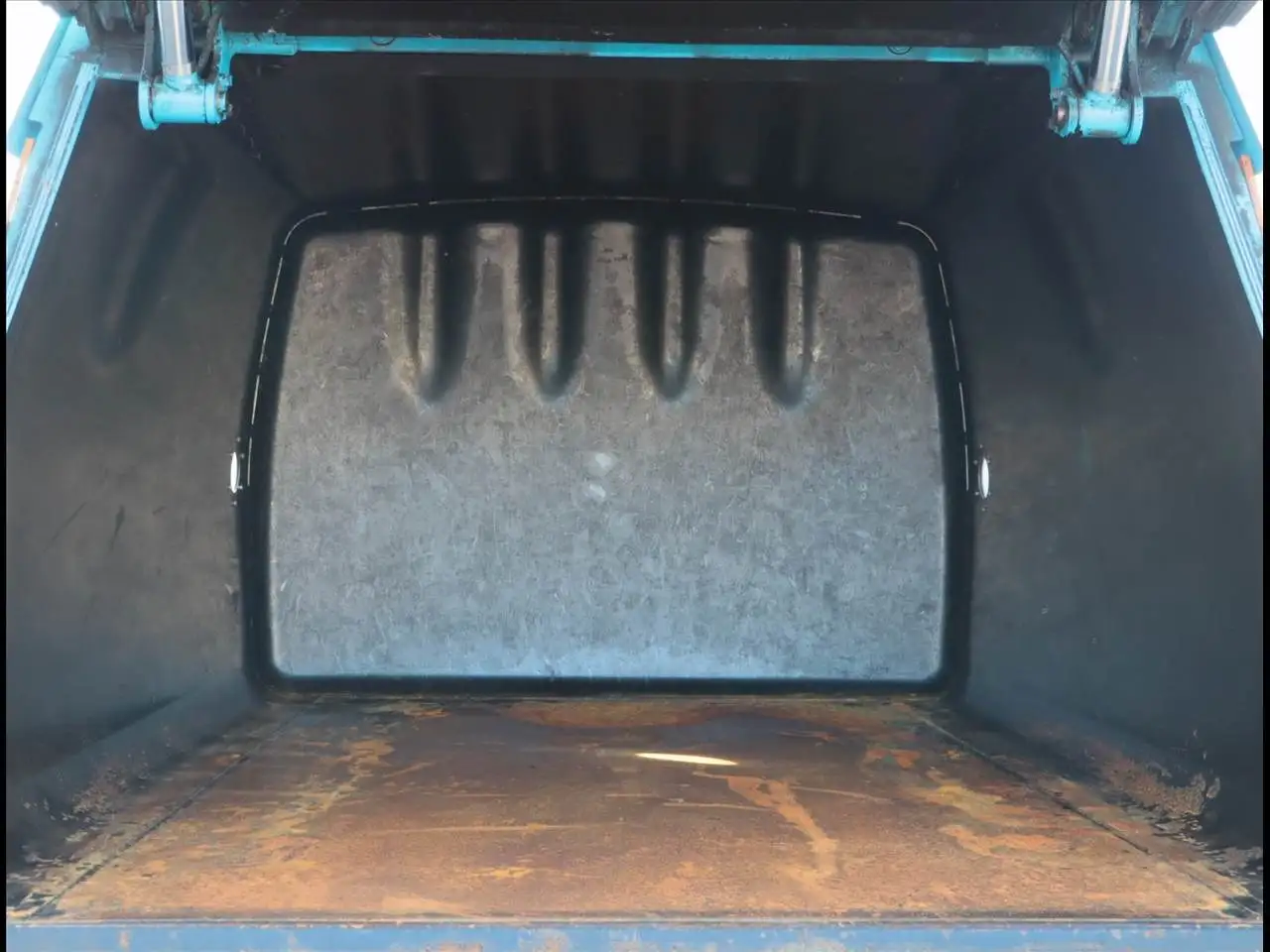 三菱 キャンター 小型 パッカー車 巻き込み式 回転ダンプ式の中古トラック画像8