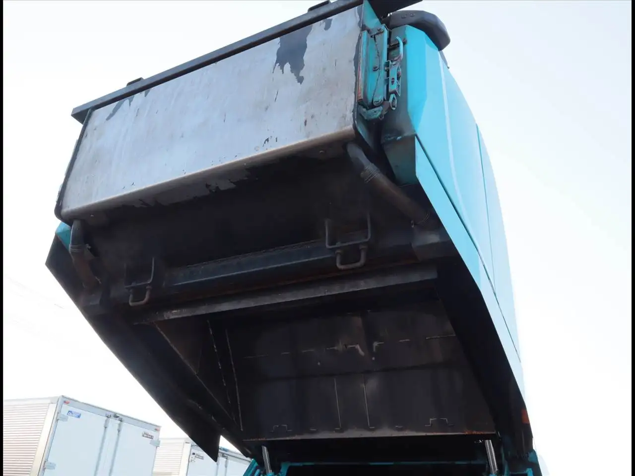 三菱 キャンター 小型 パッカー車 巻き込み式 回転ダンプ式の中古トラック画像像17