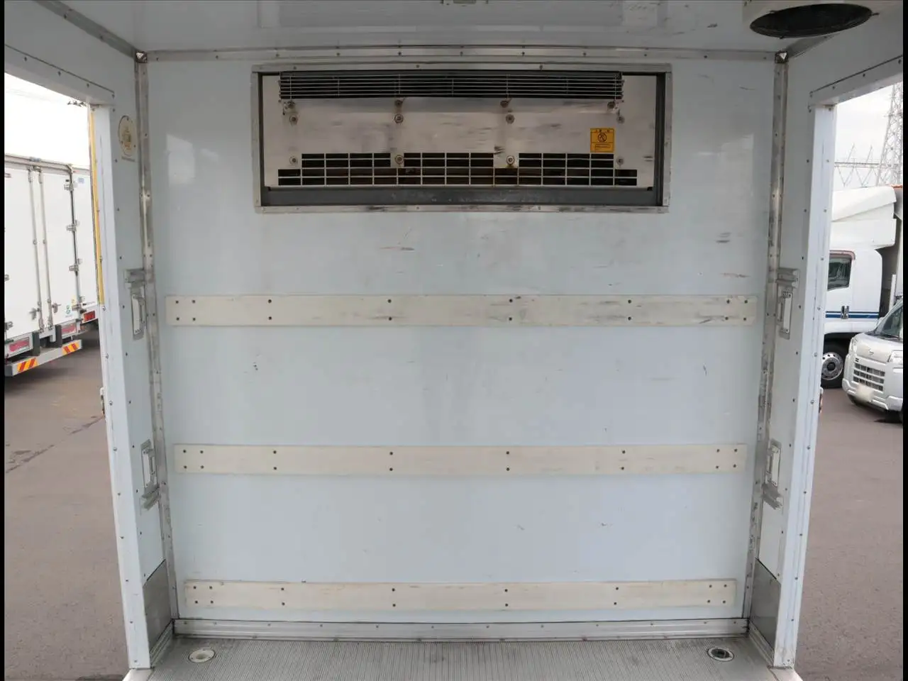 日野 レンジャー 中型/増トン 冷凍冷蔵 低温 パワーゲートの中古トラック画像8