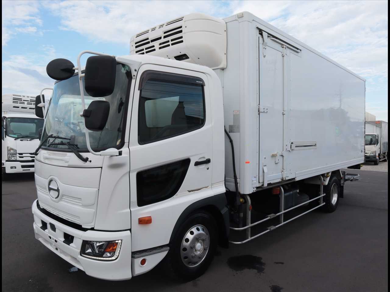 日野 レンジャー 中型/増トン 冷凍冷蔵 標準