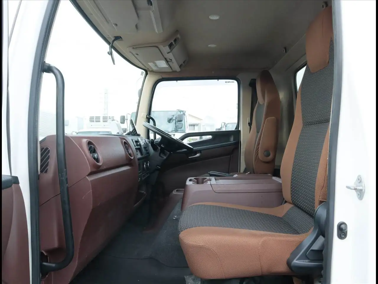 日野 レンジャー 中型/増トン 冷凍冷蔵 低温 パワーゲートの中古トラック画像14