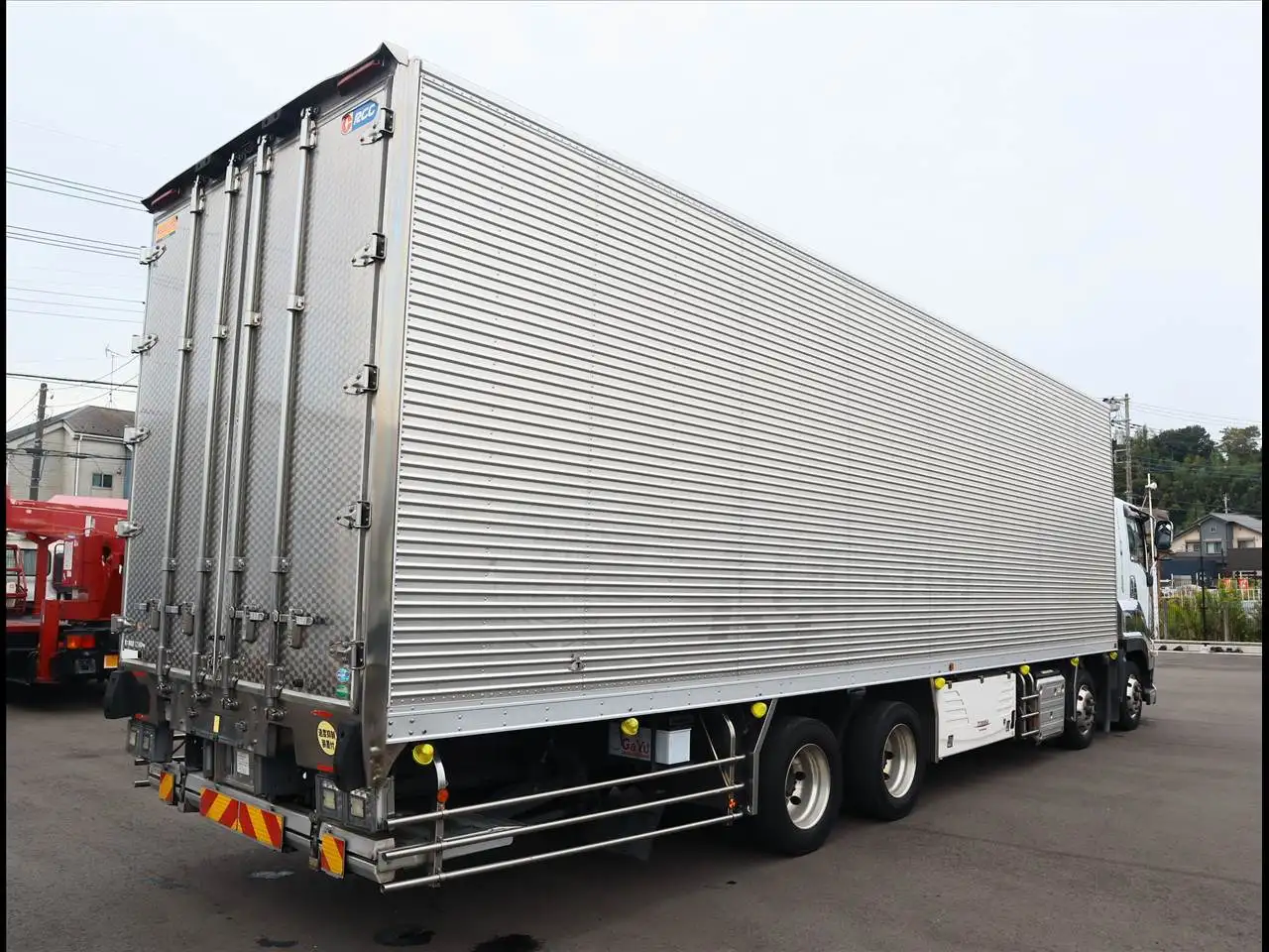 いすゞ ギガ 大型 冷凍冷蔵 低温 パワーゲートの中古トラック画像3