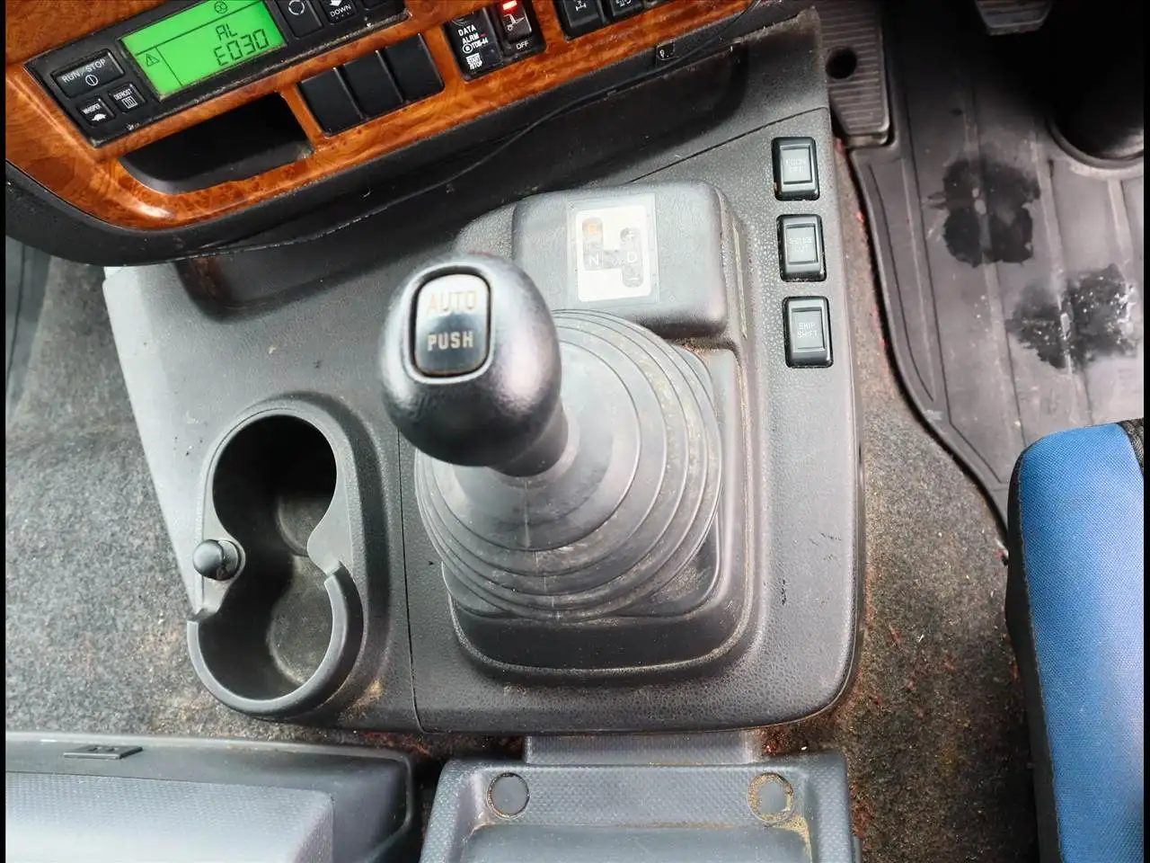 いすゞ ギガ 大型 冷凍冷蔵 低温 パワーゲートの中古トラック画像15