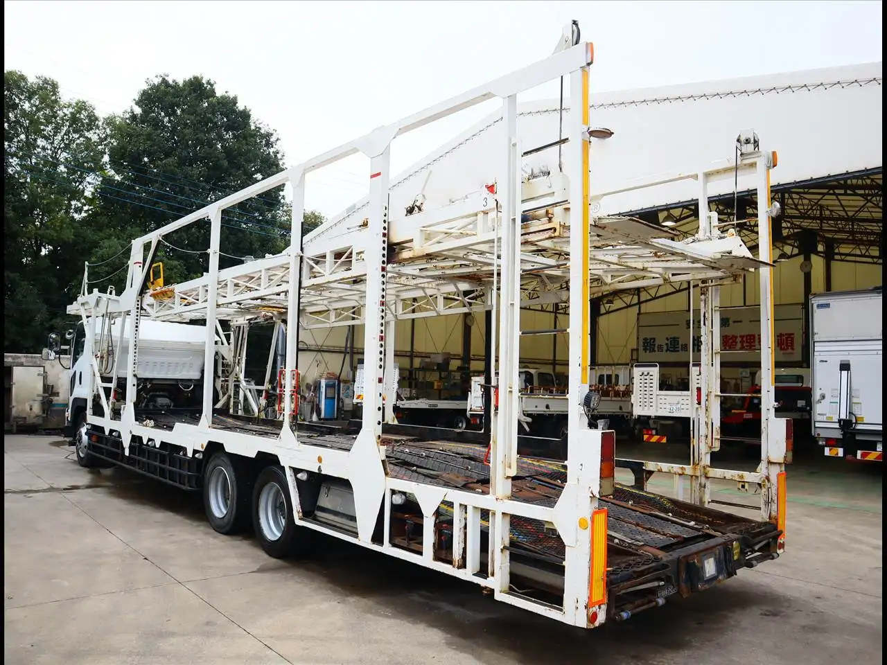 いすゞ フォワード 中型/増トン 車両重機運搬 PDG-FVZ34U2 H22の中古トラック画像5