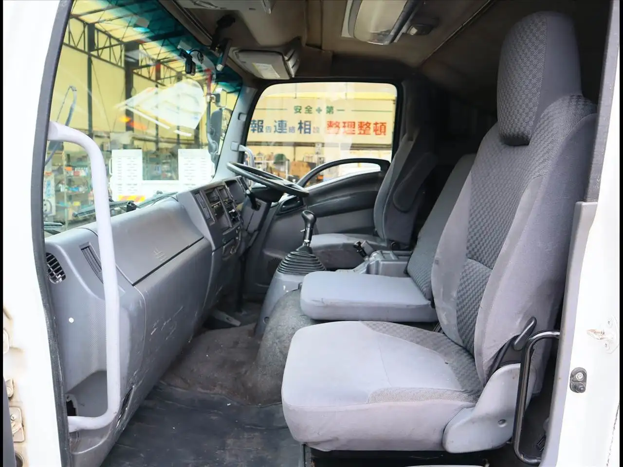 いすゞ フォワード 中型/増トン 車両重機運搬 PDG-FVZ34U2 H22の中古トラック画像11