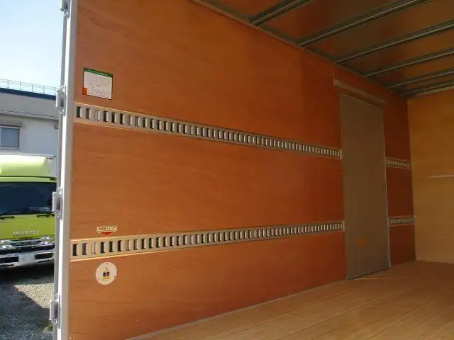 いすゞ エルフ 小型 アルミバン サイドドア 2RG-NPR88AMの中古トラック画像8