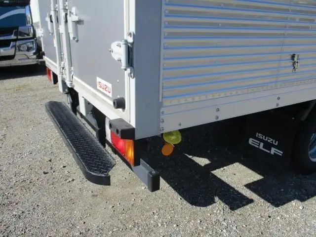 いすゞ エルフ 小型 アルミバン 2RG-NPR88AN R5の中古トラック画像8