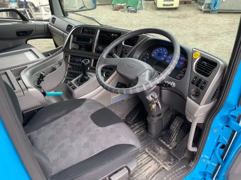 日産UD クオン 大型 トラクター ハイルーフ 1デフの中古トラック画像11