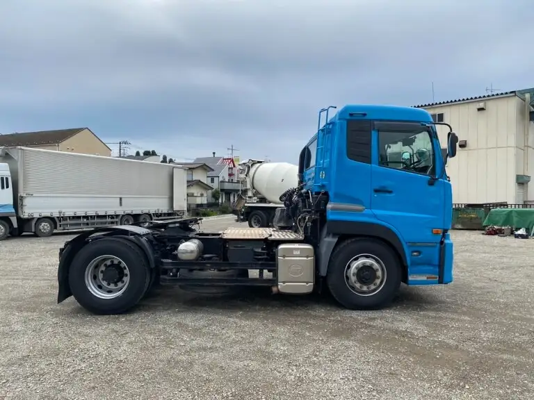 日産UD クオン 大型 トラクター ハイルーフ 1デフの中古トラック画像3