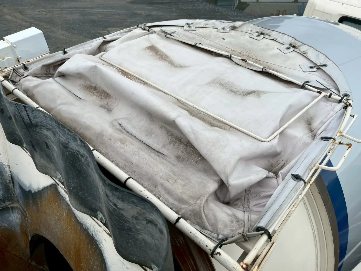 日野 プロフィア 大型 ミキサー・ポンプ ベッド 2DG-FS1AGAの中古トラック画像4