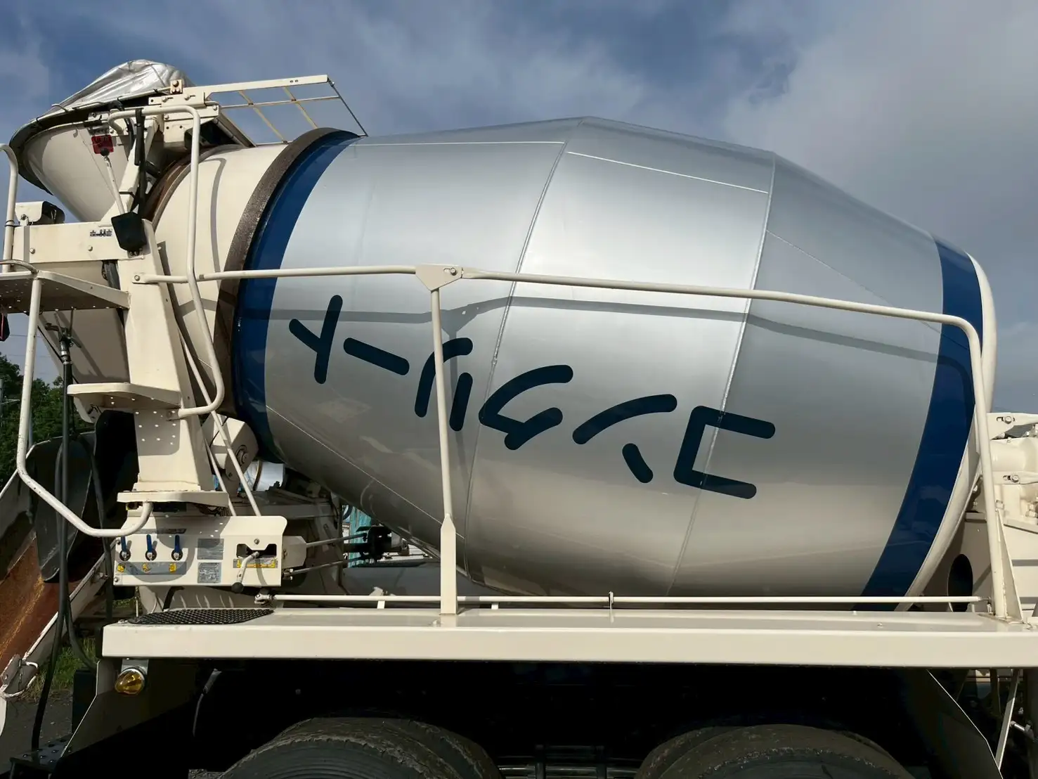 日野 プロフィア 大型 ミキサー・ポンプ ベッド 2DG-FS1AGAの中古トラック画像7