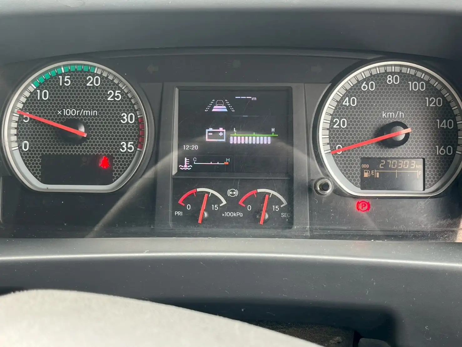 いすゞ フォワード 中型/増トン ウイング ベッド TKG-FRR90S2の中古トラック画像13