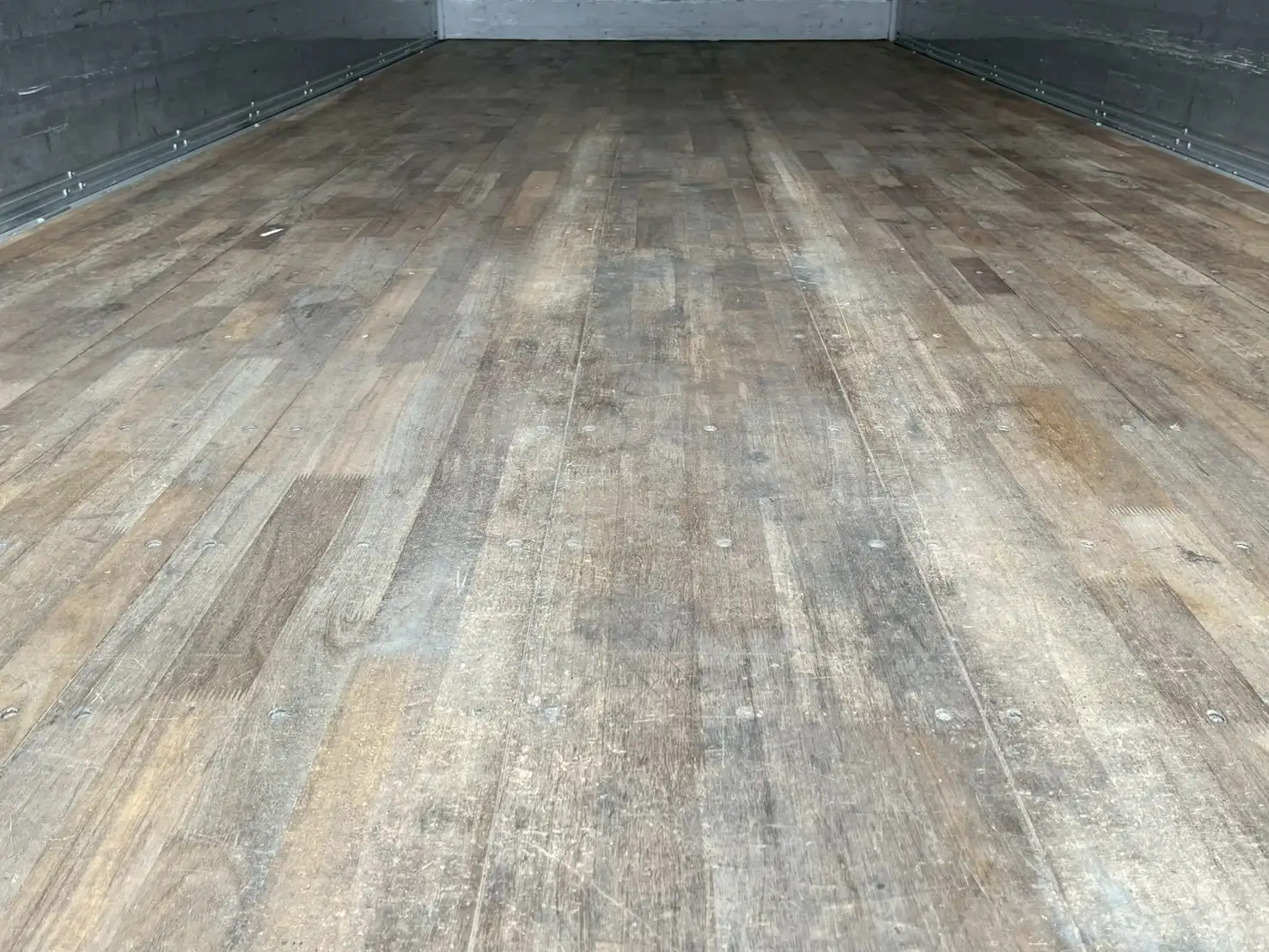 いすゞ フォワード 中型/増トン ウイング ベッド TKG-FRR90S2の中古トラック画像7