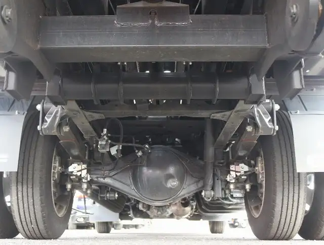 いすゞ エルフ 小型 車両重機運搬 ラジコン ウインチの中古トラック画像像17