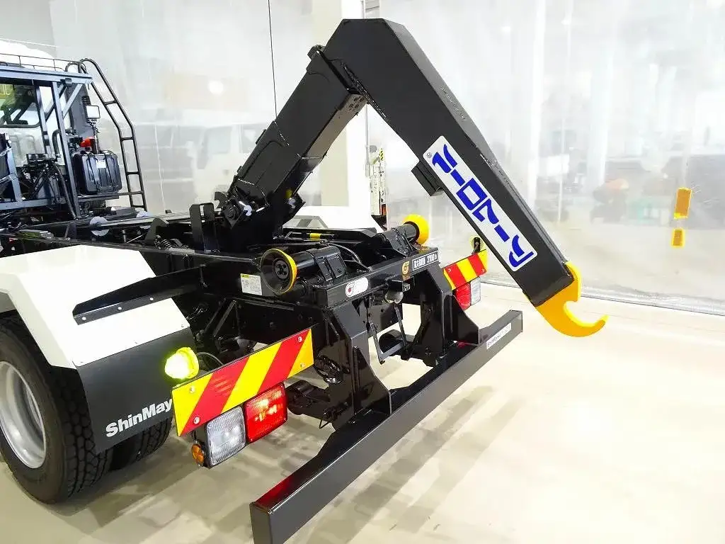 いすゞ フォワード 中型/増トン アームロール ツインホイスト 2RG-FRR90S4の中古トラック画像7