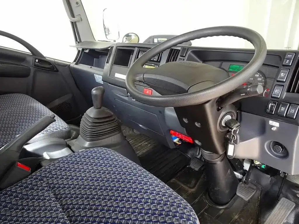 いすゞ エルフ 小型 車両重機運搬 ラジコン ウインチの中古トラック画像10