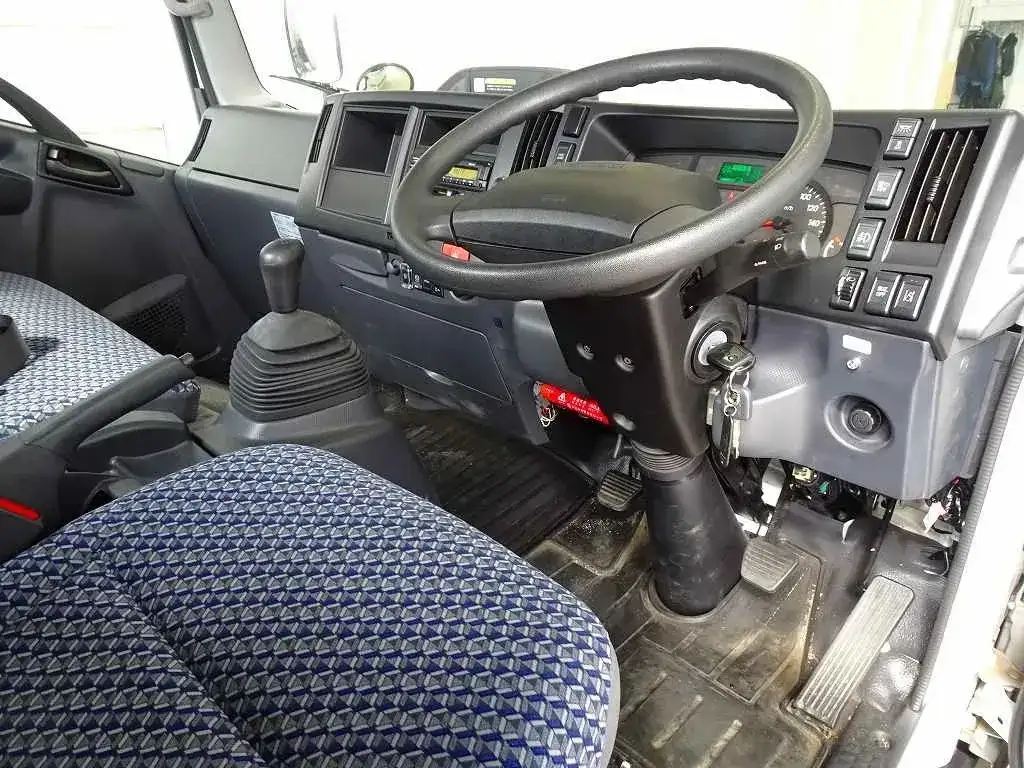 いすゞ エルフ 小型 車両重機運搬 ラジコン ウインチの中古トラック画像9