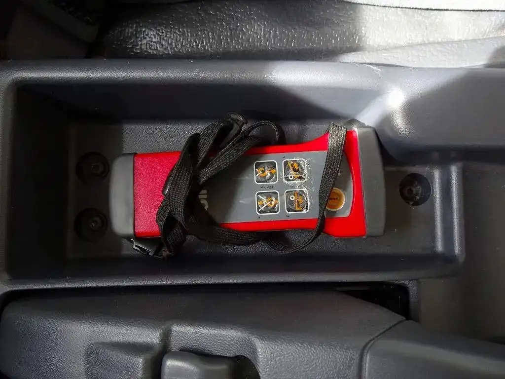 いすゞ エルフ 小型 車両重機運搬 ラジコン ウインチの中古トラック画像14