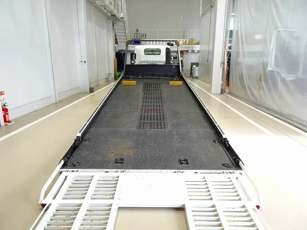 いすゞ エルフ 小型 車両重機運搬 ラジコン ウインチの中古トラック画像4