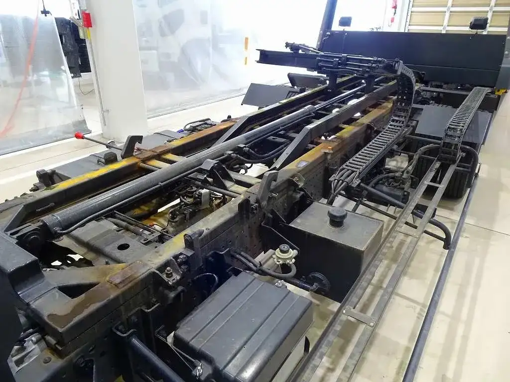 いすゞ エルフ 小型 車両重機運搬 ラジコン ウインチの中古トラック画像16