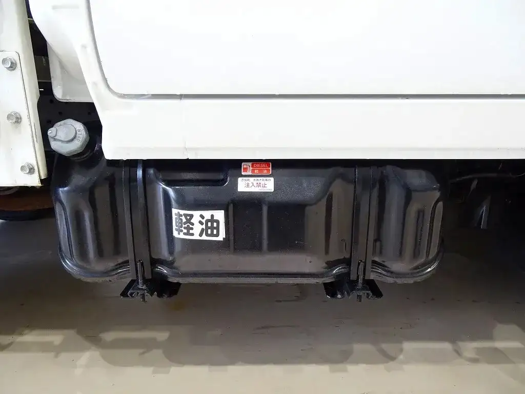 いすゞ エルフ 小型 平ボディ Wキャブ TRG-NJR85Aの中古トラック画像像17